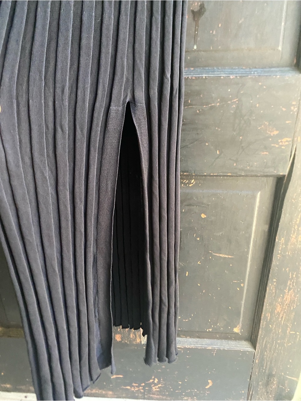 DISSH Black Pleated Maxi Skirt - Picture 5 of 11